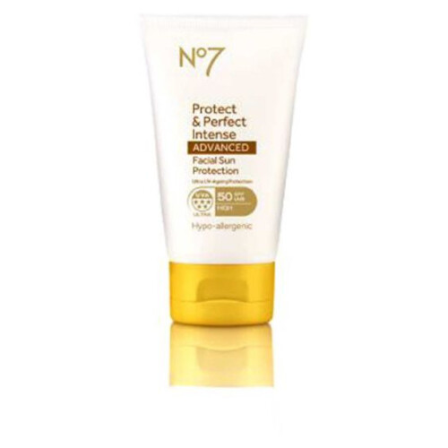 Boots No7 No7 Protect & Perfect Intense Advanced BB Facial Sun