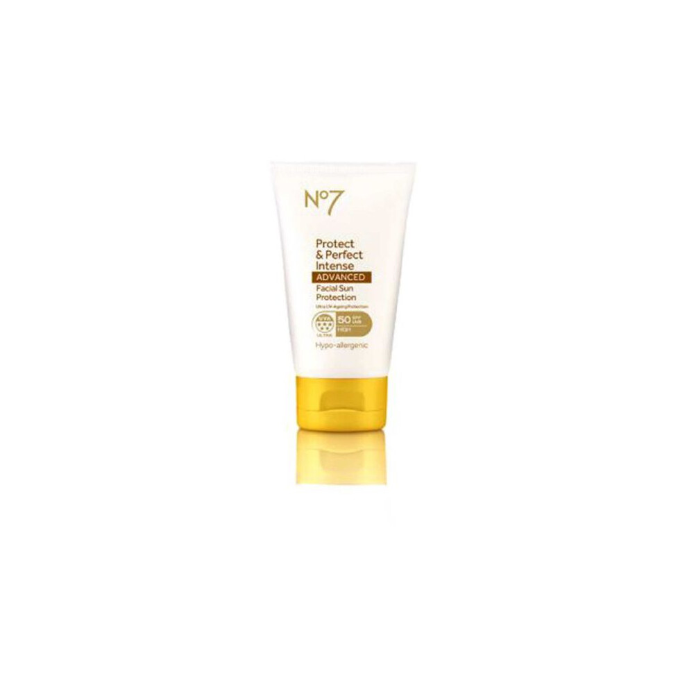 No7 Protect & Perfect Intense Advanced BB Facial Sun