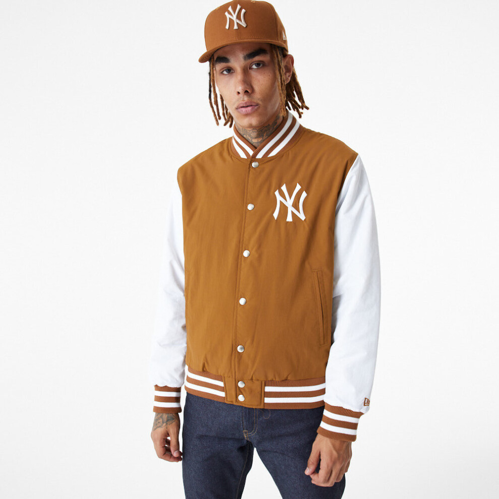 (M) New Era Mens MLB Varsity Bomber Jacket ~ New York Yankees brown