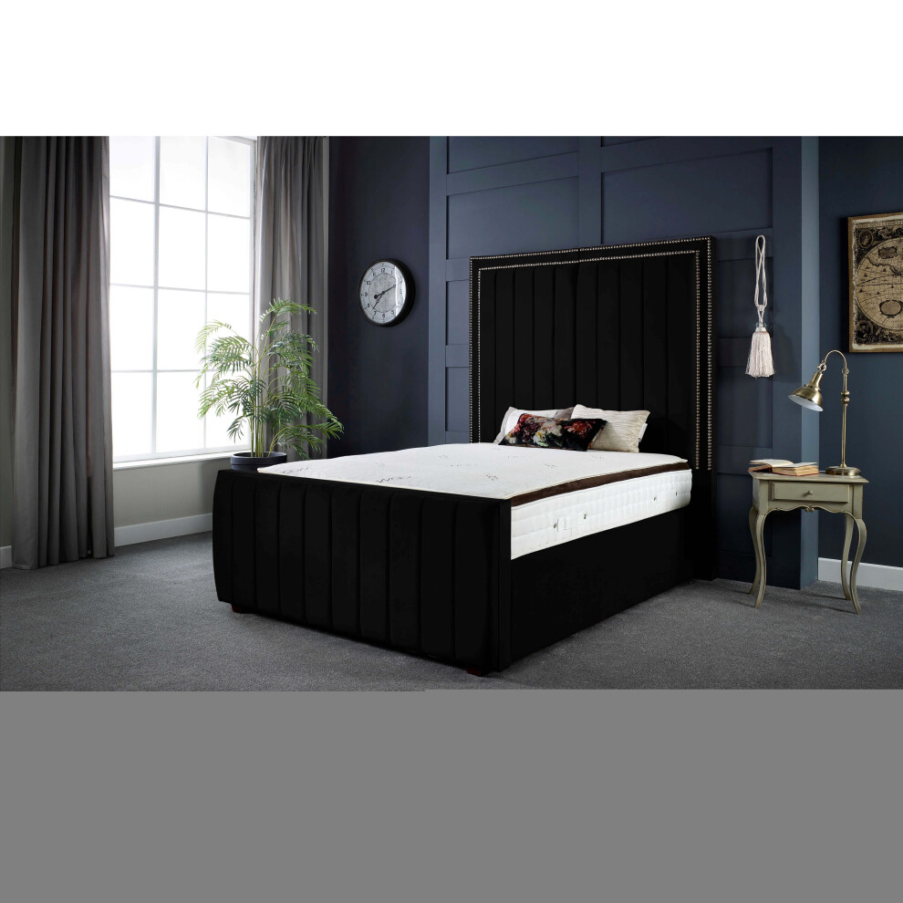 (4FT6 DOUBLE) DS Living Milly Black Noir Velvet Panel Bed Frame