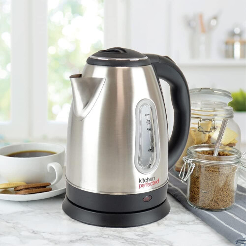 Lloytron Kitchen Perfected Eco-Friendly Cordless Kettle, 1.7L, 3000W 1