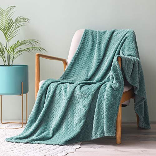Large Flannel Fleece Throw Blanket, 127x178 CM Sofa Throws, Soft Jacquard Weave Leaves Pattern Throws for Sofa, Celadon Blanket 1