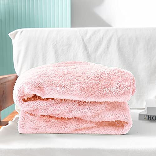 Fuzzy Fleece Throw Blanket, 127x178 CM Sofa Throws, Soft Flannel Throws for Sofa, Light Pink Blanket 1