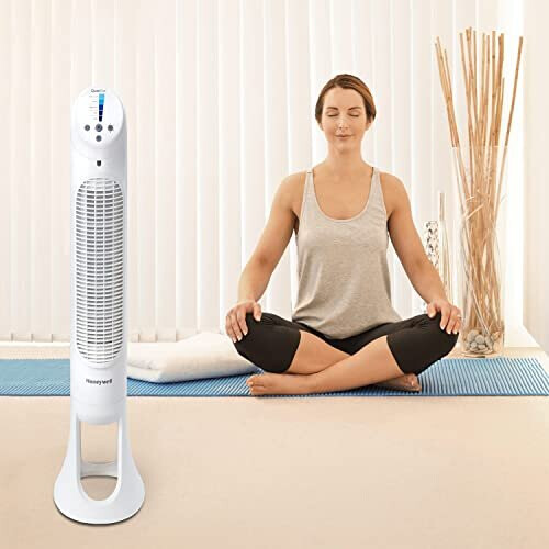 Honeywell Honeywell QuietSet Whole Room Oscillating Tower Fan (5 Speed Settings, Oscillating 80, Timer Function, Auto-Off Lights 2