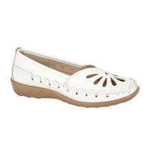 (5) Women BOULEVARD White PU Closed Toe Punched Casual PU Sole