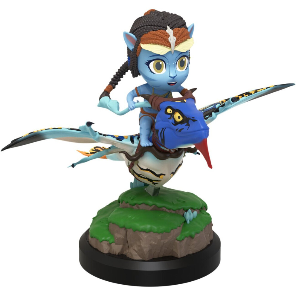 Beast Kingdom Avatar: The Way Of Water Neytiri And Banshee 3 Inch Figure