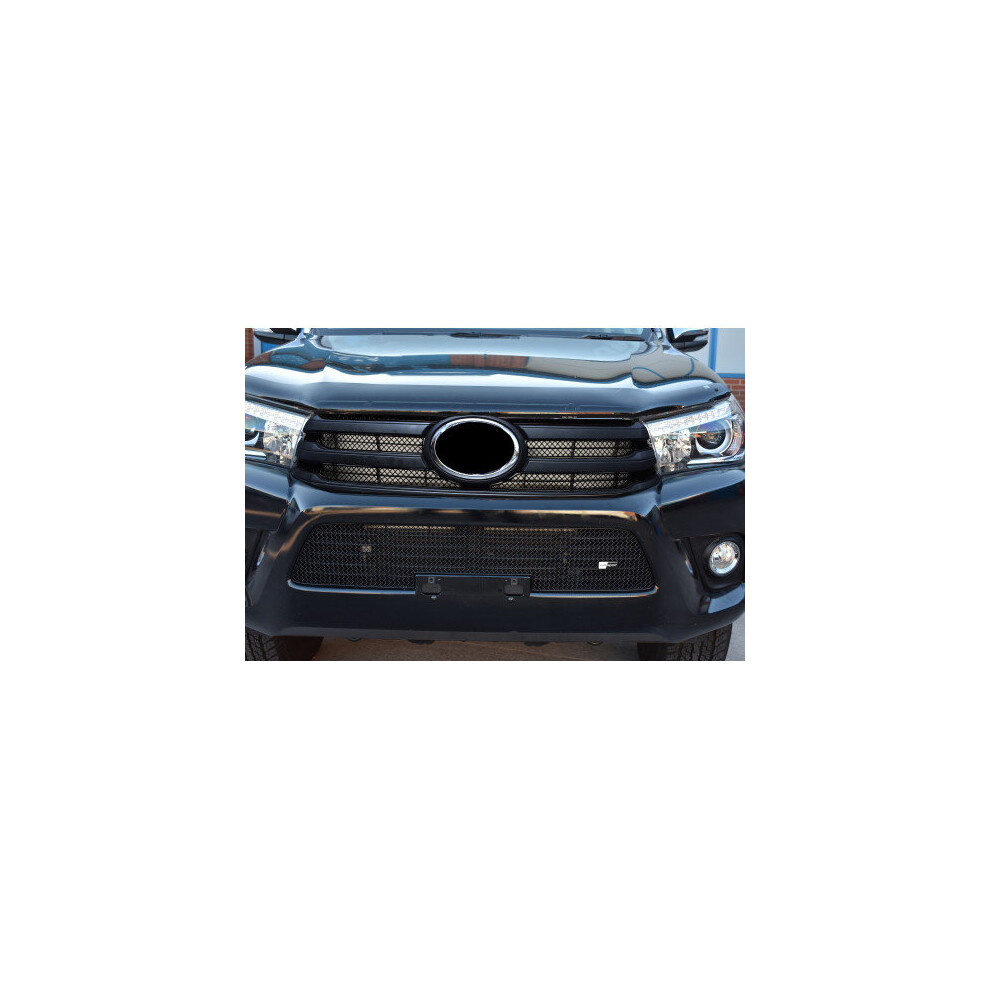 (Silver) Toyota Hilux (An120 / An130) - Front Grille Set (2015 - ) Silver 5060468072785