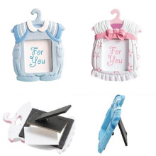 Mini Dress Shape Photo Frame Baby Kids Birthday Synthetic Resin Photo Frame