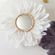 Nordic Feather Mirror Wall Decoration Acrylic Makeup Mirror Conch Flower Shaped Wall Hanging Mirror Bedroom Ornament