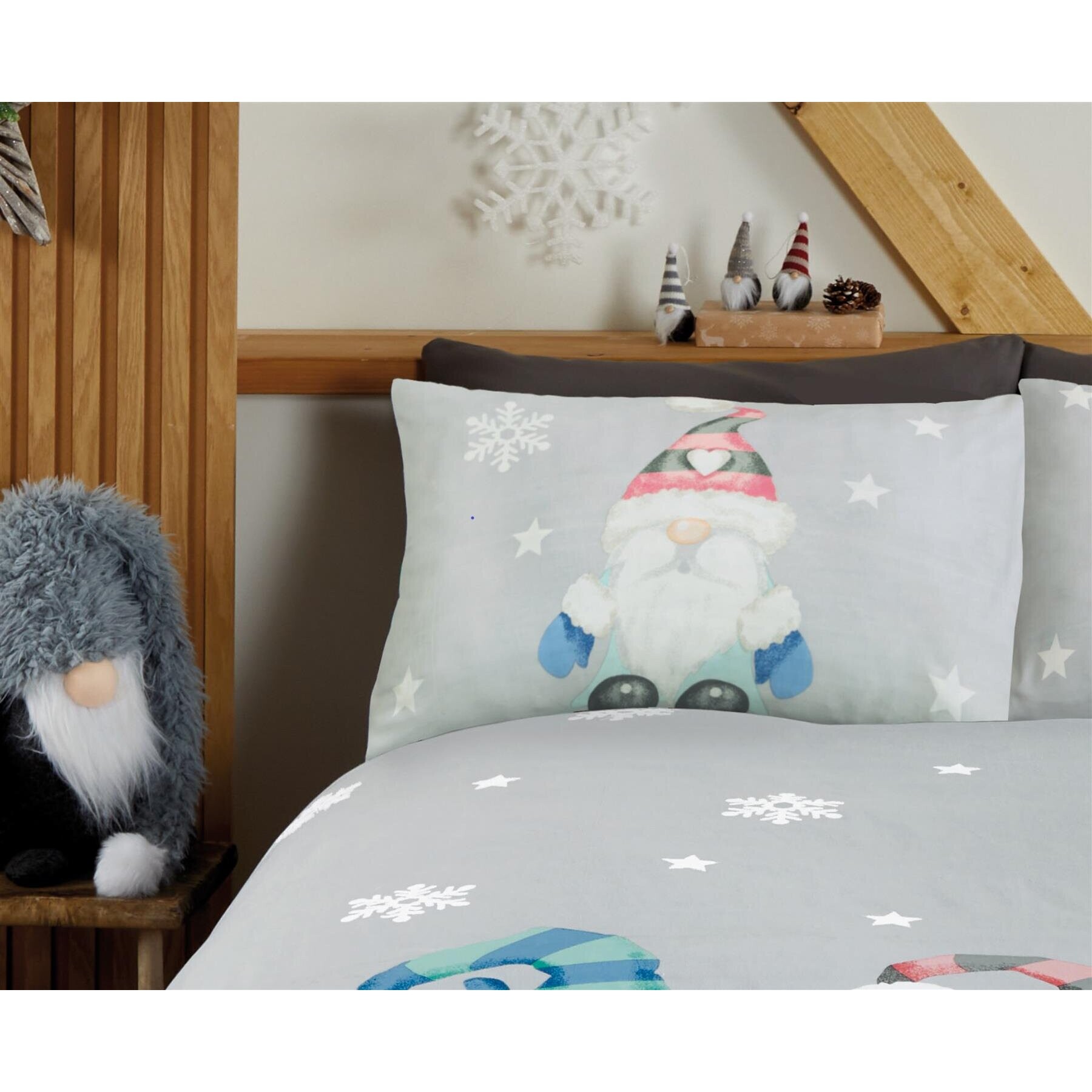 (King, Multi) Gonk Family Multi Duvet Cover Set Christmas/ Winter