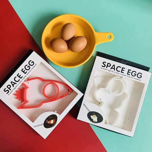 2pcs Funny Egg Ring Pancake Breakfast Molds Silicone Spaceman Egg Molds A Gift for Children 2