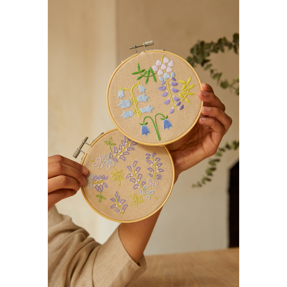 (Soothing Spring) DMC Mindful Making Embroidery Kits