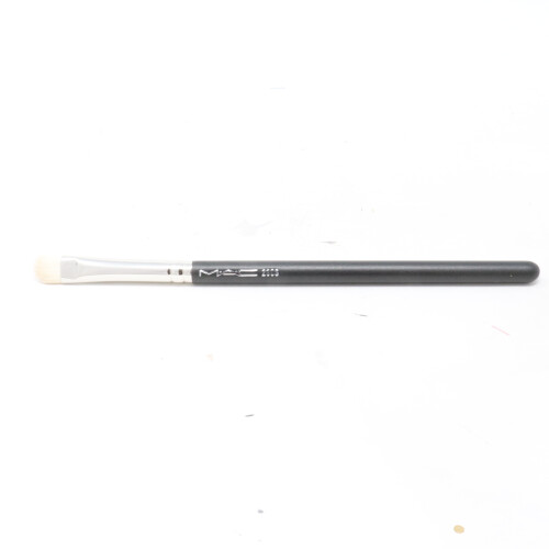 MAC Mac 239S Synthetic  Eye Shader Brush  / New