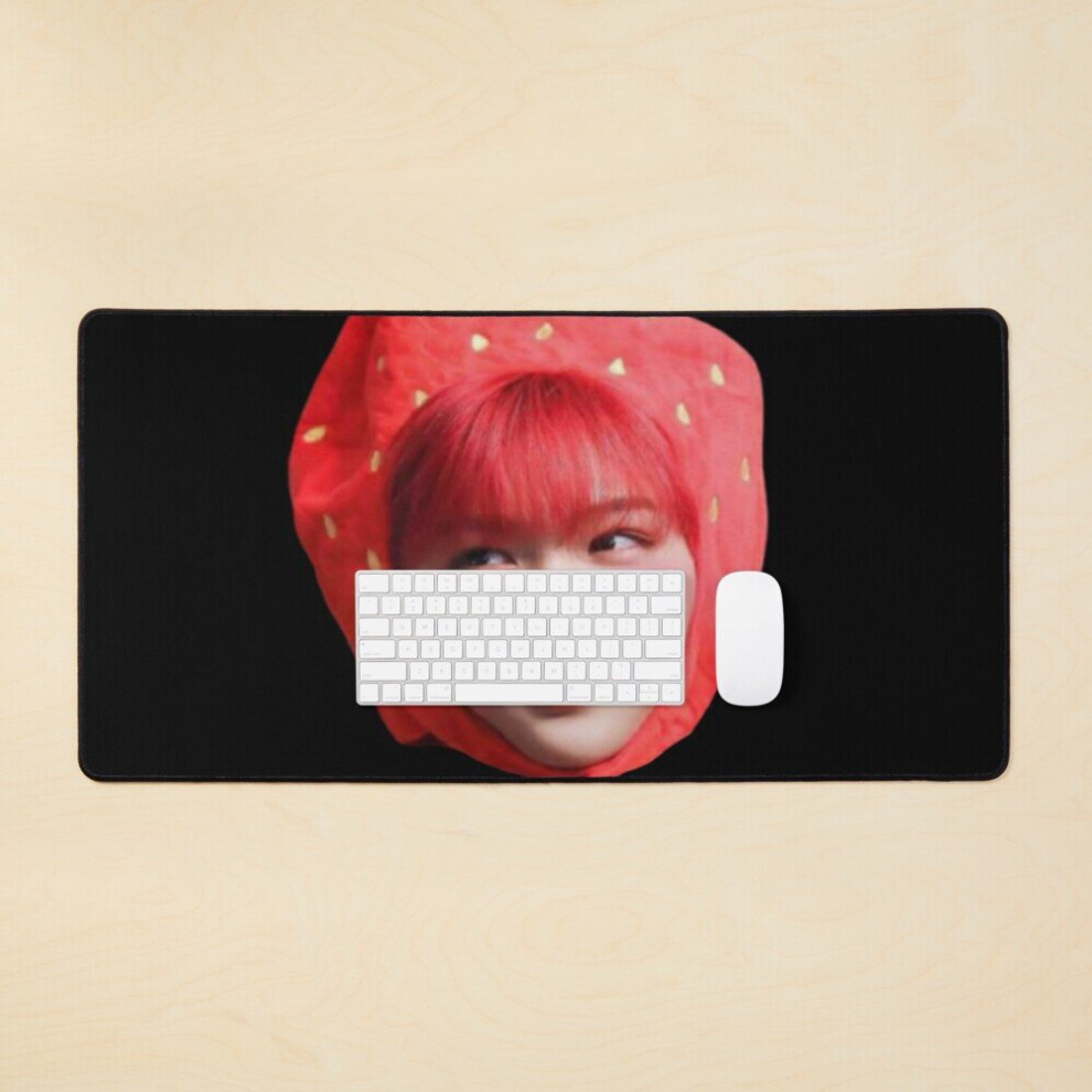 Desk Mat Felix Strawberry - Stray Kidz Kpop Large Gaming Mouse Pad 35X16 Inch 7802738360295