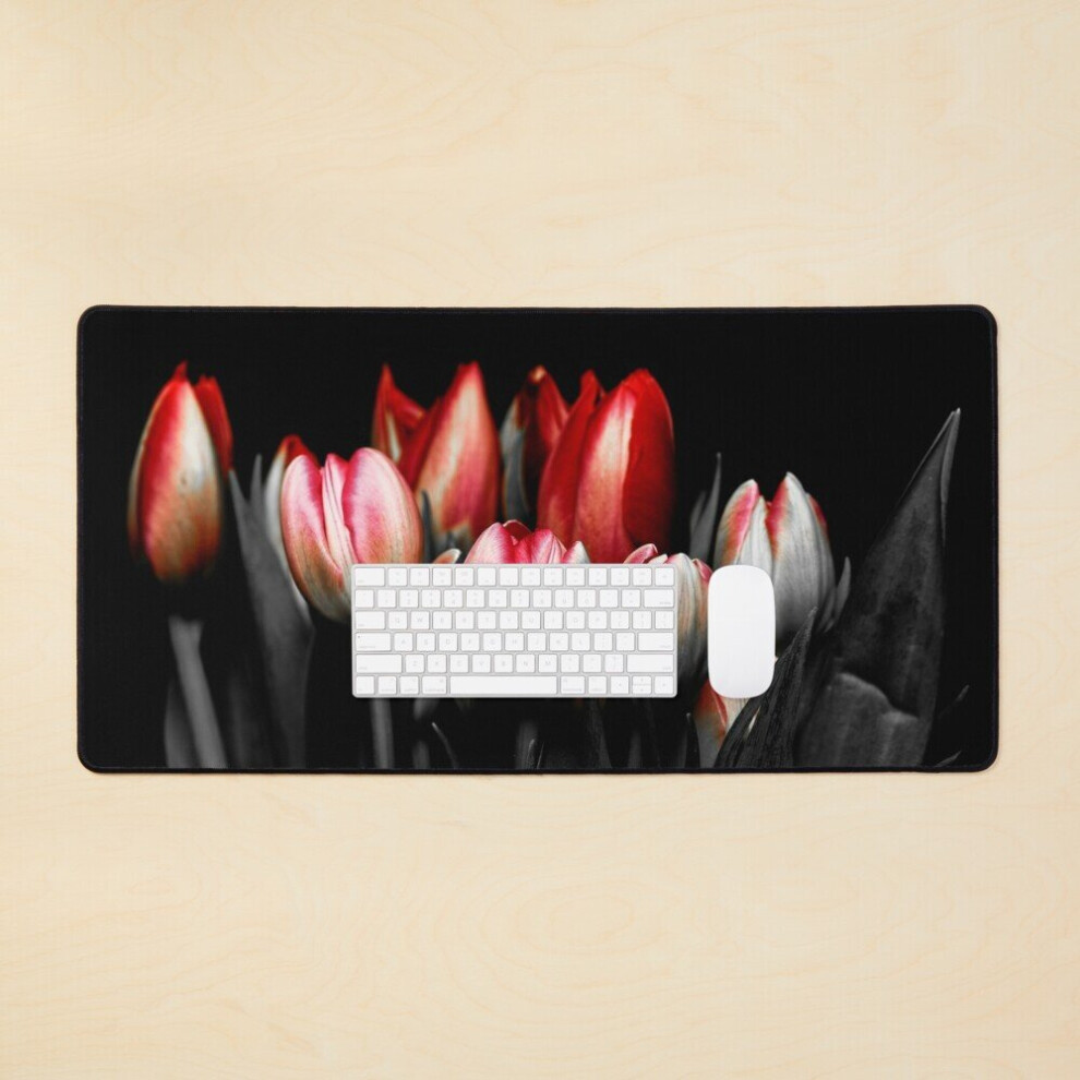 Desk Mat And Tulips - 08 Large Gaming Mouse Pad 35X16 Inch Red/Black 7802738355840