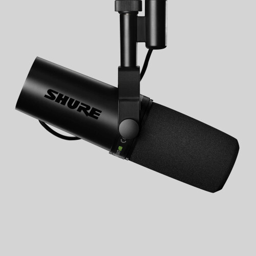 Shure Shure Microphones SM7dB Dynamic Vocal Microphone With Built-in Preamp Black