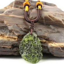 Natural Moldavite Green Crystal Stone Pendant Necklace / Men Ladies Rough Moldavite Stone Irregular Pendant Rope Necklaces / Natural Crystal Energy St