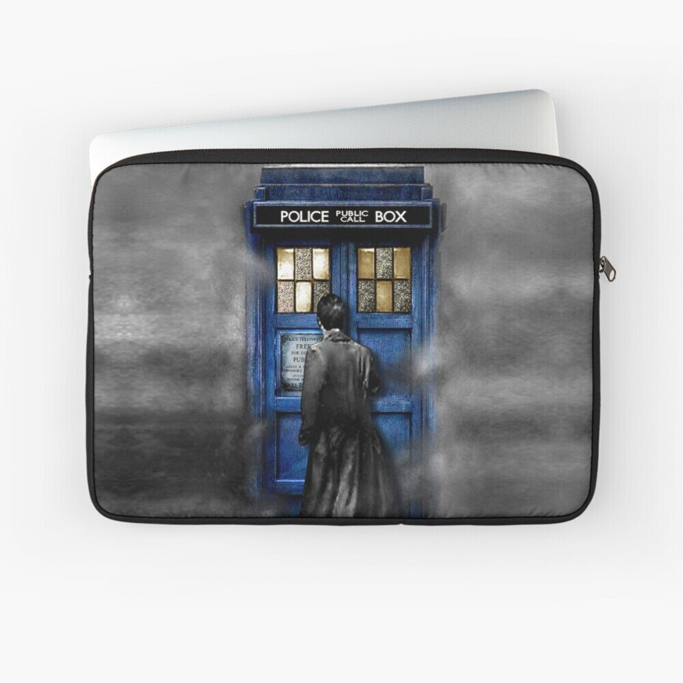 Laptop Sleeve Mysterious Man In The Mist 10 12 13 15 17 Inch Case Notebook Tablet Carrying Bag Cover 7802738509694