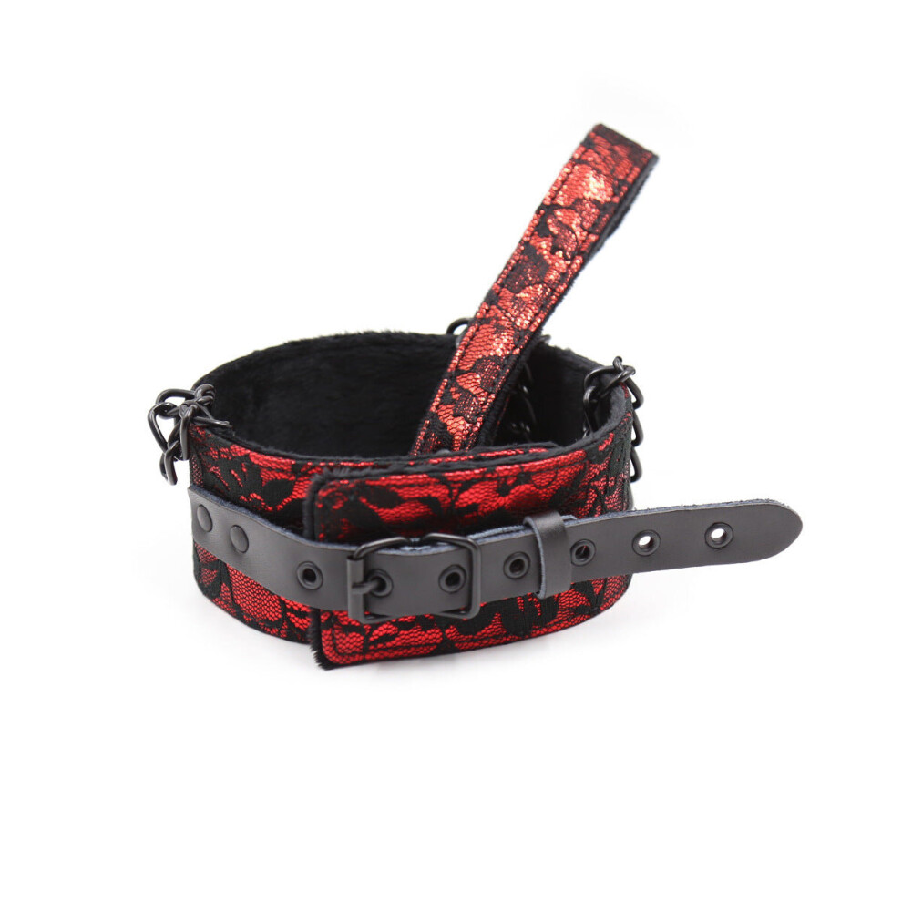 House Of Glass Red Floral Collar With Leash