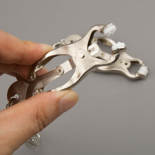 'Crossbow Style' Nipple Clamps and Chain