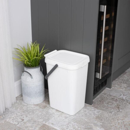 Addis Addis Recycling 18 litres White Caddy With Metallic Carrying Handle 1