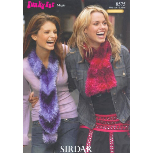 Sirdar Knitting Pattern 8575 Women One Size Scarves