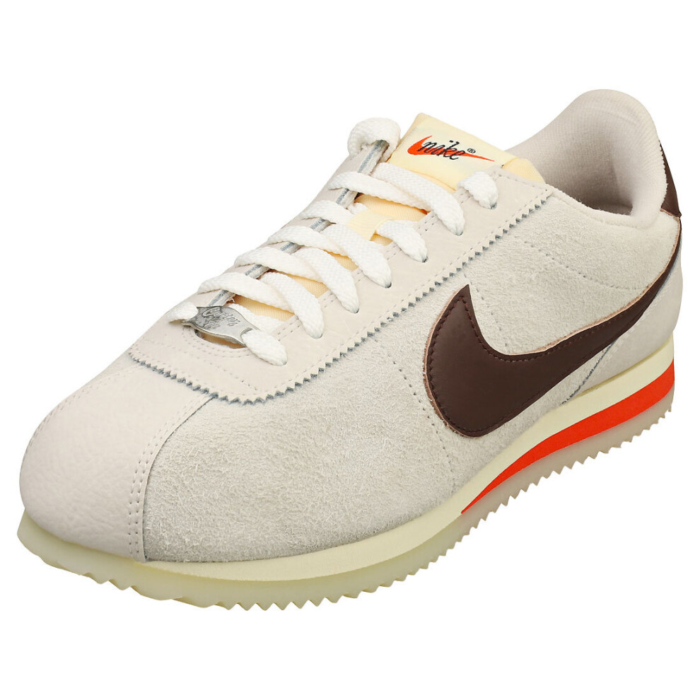 (5) Nike Cortez 23 Womens Casual Trainers in Sail