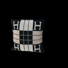 (Black Pillow) Wool Cashmere Plaid Throw Blanket Pillow Sofa Office Nap Camping Airplane Color
