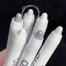 Matte Shimmer Highlighter Pen for Brightening and Covering Dark Circles Waterproof Eyeshadow Stick