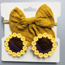 2pcs Baby Girls And Adorable Bowknot Hairbands & Flower Shaped Round Sunglasses Set For Outdoor Sun Protection
