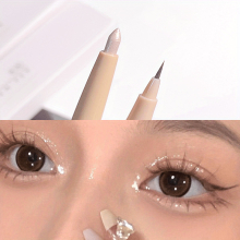 Waterproof and Sweatproof Double Headed Eyeliner Pen for Long Lasting and Smudge Application