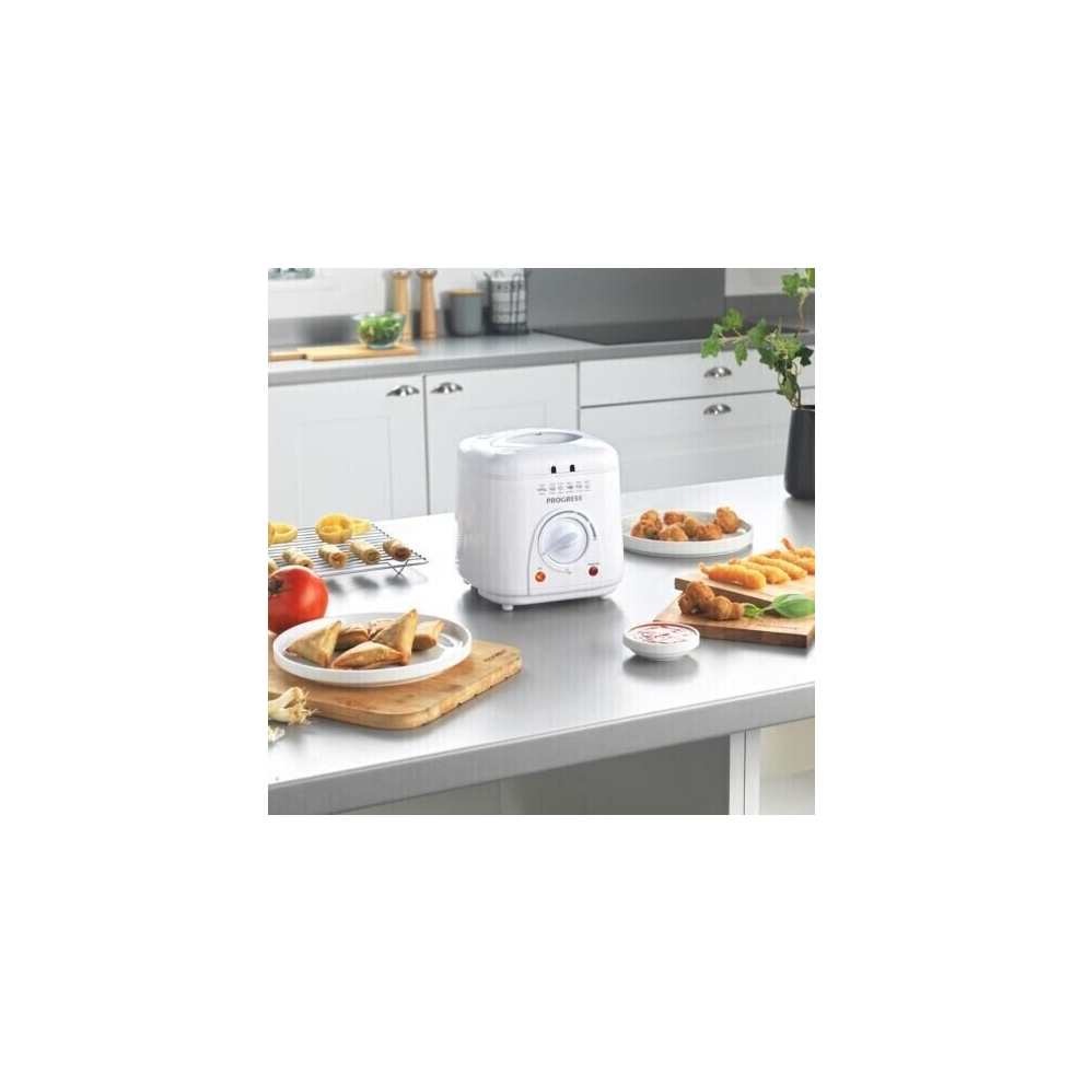 New Progress Compact 1L Nonstick Basket Deep Fat Fryer
