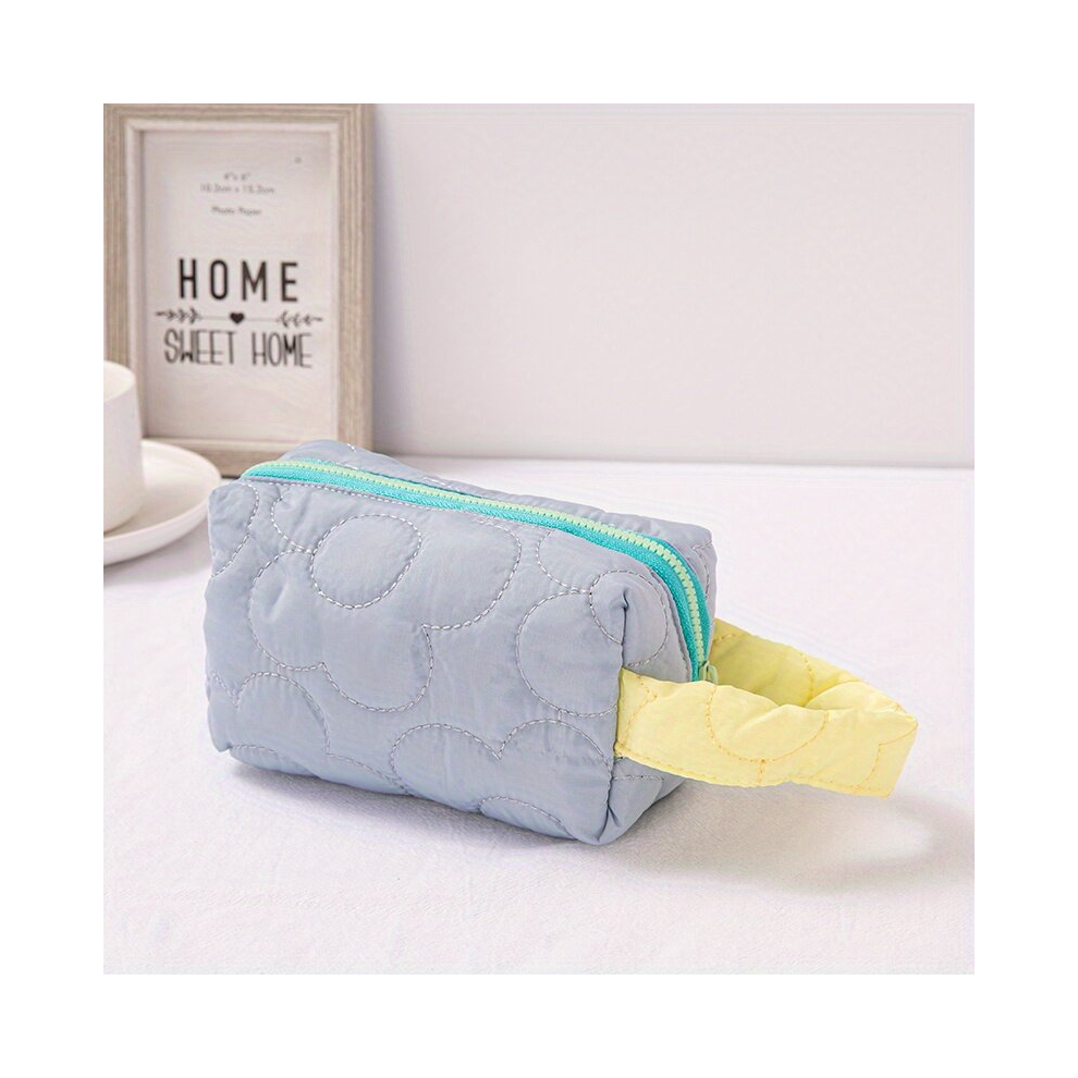 Flower Quilted Makeup Bag Roomy Cosmetic Bag Makeup Brush Pen Case Solid Storage Pouch For Girls And Women Sturdy Zipper Closure
