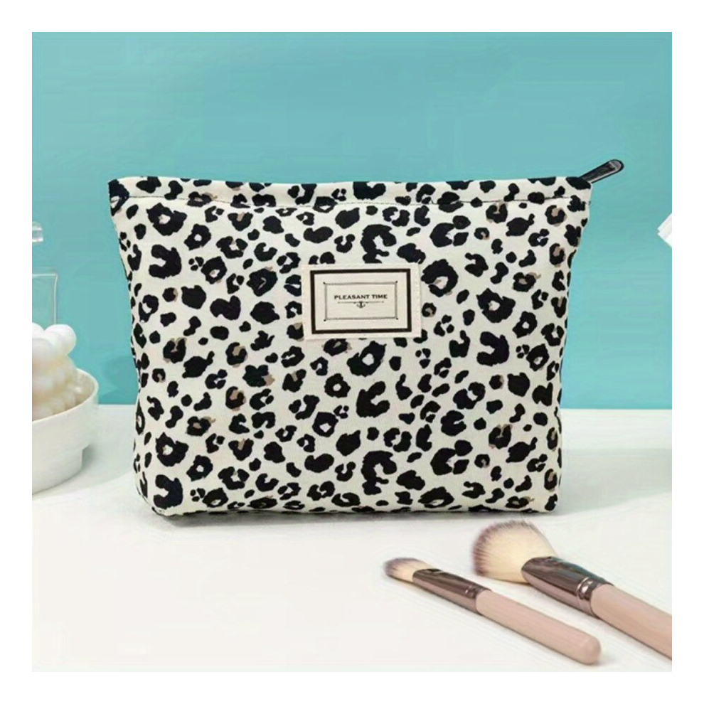 1pc Leopard Print Makeup Bag For Women Roomy Zipper Makeup Pouch Cosmetic Bag Travel Toiletry Organizer Bag Great For Dating & Outdoor Use