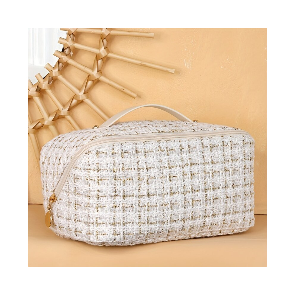 Multicoloured Large Capacity Cosmetic Travel Bag For Easy Access Plaid Pattern Toiletry Bag For Makeup Toiletry Skincare Cosmetics With Handle And Divider