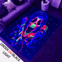 1pc UV Light Flannel Luminous Rug Skull Pattern Rug Non Woven Back UV Reactive Glow Large Non Slip Mat Bedroom Liviing Room Playroom Skull Pattern Rug