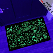 1pc UV Light Flannel Luminous Rug Halloween Bat Butterfly Skeleton Pattern Fluorescent Rug Non Woven Back UV Reactive Glow Large Non Slip Mat Bedroom