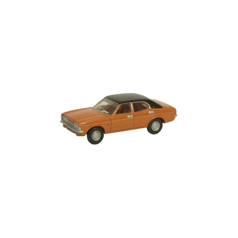 Ford Cortina MkIII GXL Gold (Life on Mars)