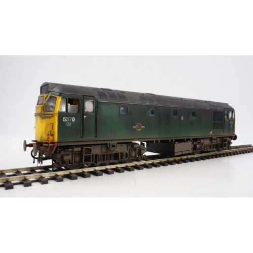 Class 27 5370 BR Plain Green Full Yellow Ends Weathered