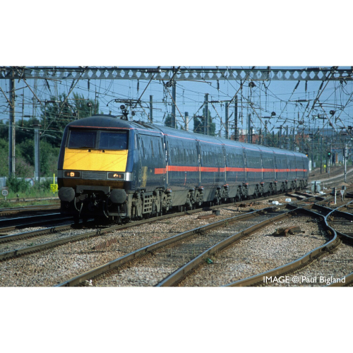 Hornby Mk4 Restaurant First Coach H GNER 10324