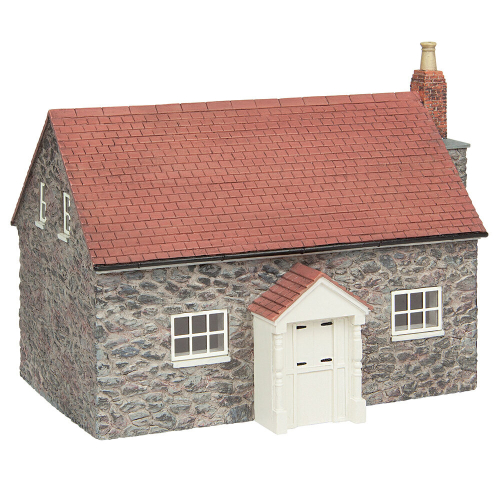BACHMANN Scenecraft Wigmore Farmhouse (Pre-Built)