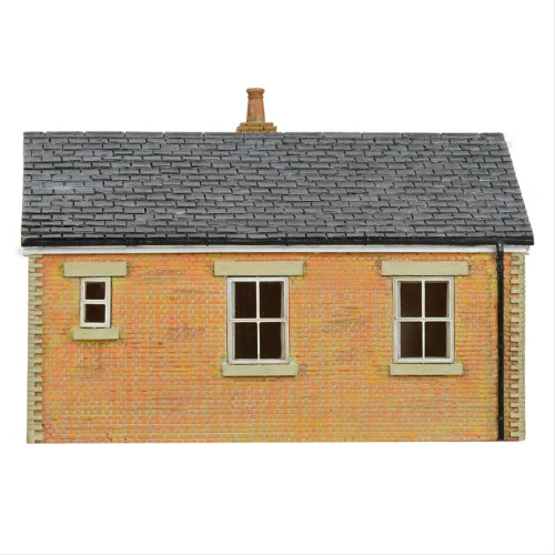 BACHMANN Scenecraft Railway Stables Keeper's House (Pre-Built) 1
