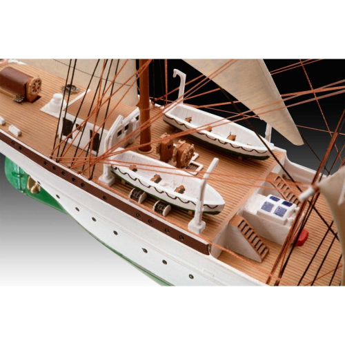 Revell Gorch Fock Model Set (1:350 Scale) 2