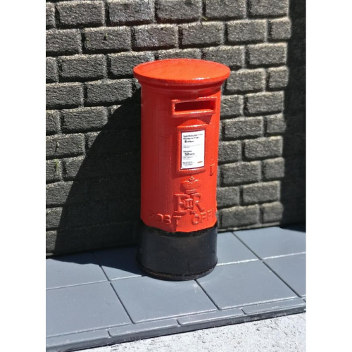 O Scale Postboxes 2pcs (Pre-Built) 2