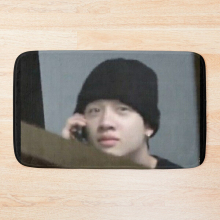 Bath Mat Bang Chan cellphone meme 20 x 31 inch Non-slip Bathroom