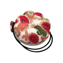 Needle Pin Cushion Flower Shaped DIY Handcraft Tool with Elastic Wrist Belt for Cross Stitch Sewing