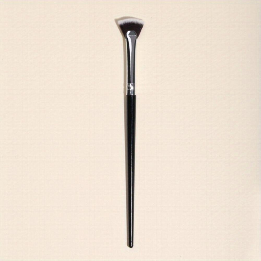 Professional Mascara Fan Brush for Natural Lifted Effects and Smooth Application No Smearing Clumping or Mess Essential Eyelash Makeup Tool