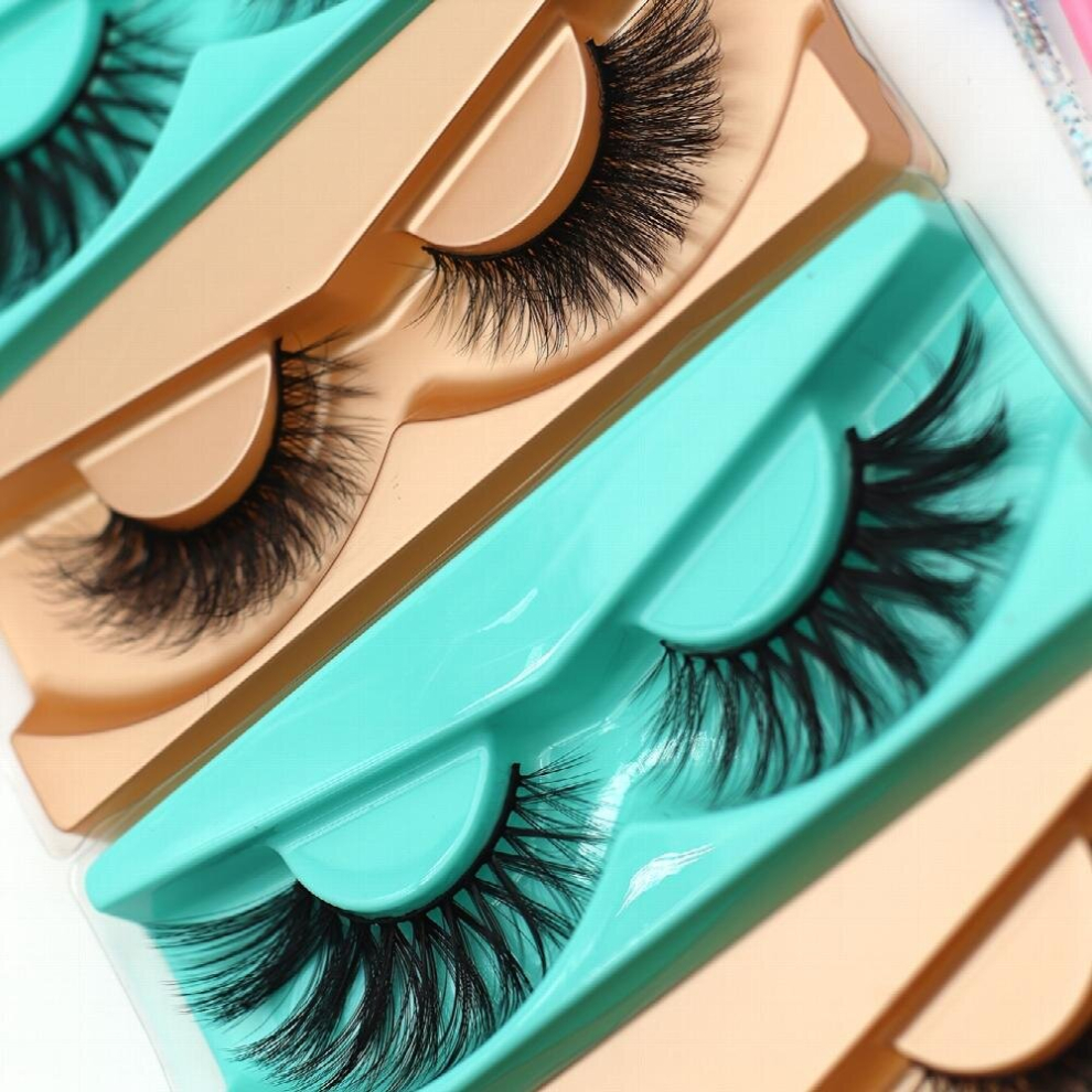 4 Pairs Eyelashes 2 Brushes Complete Lashes Thick Curling 17mm Fluffy Wispy False Eyelashes Daily Cat Eye End Lengthening