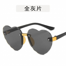 Heart Kids Sunglasses Children Retro Pink Cartoon Sun Glasses Frame Girls Boys Baby Sunglasses UV400 Eyewear