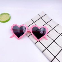 Kids Girl Heart Shaped Sunglasses Children Shades Eyewear Colorful Vintage Baby Sun Glasses For Party Photography